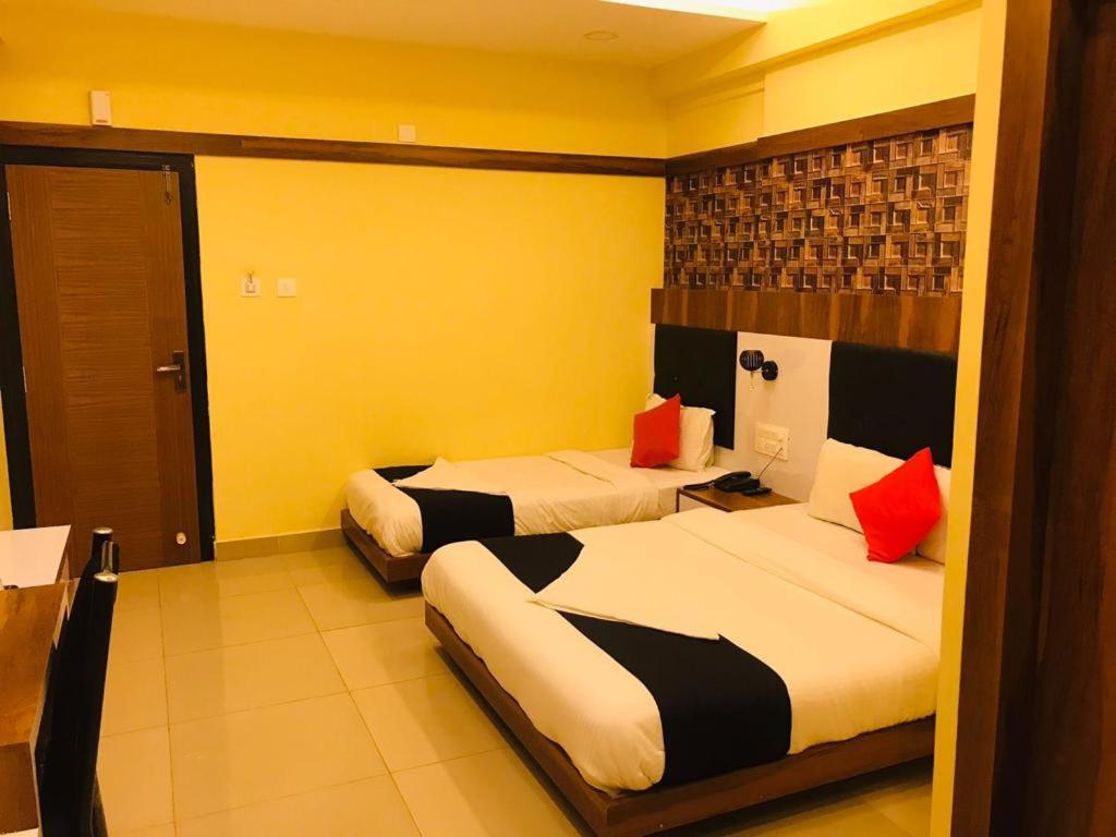 Hotel Keerthana Puttur Puttur (Karnataka) Exterior foto