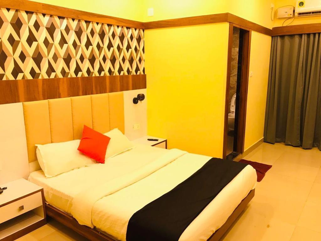 Hotel Keerthana Puttur Puttur (Karnataka) Exterior foto