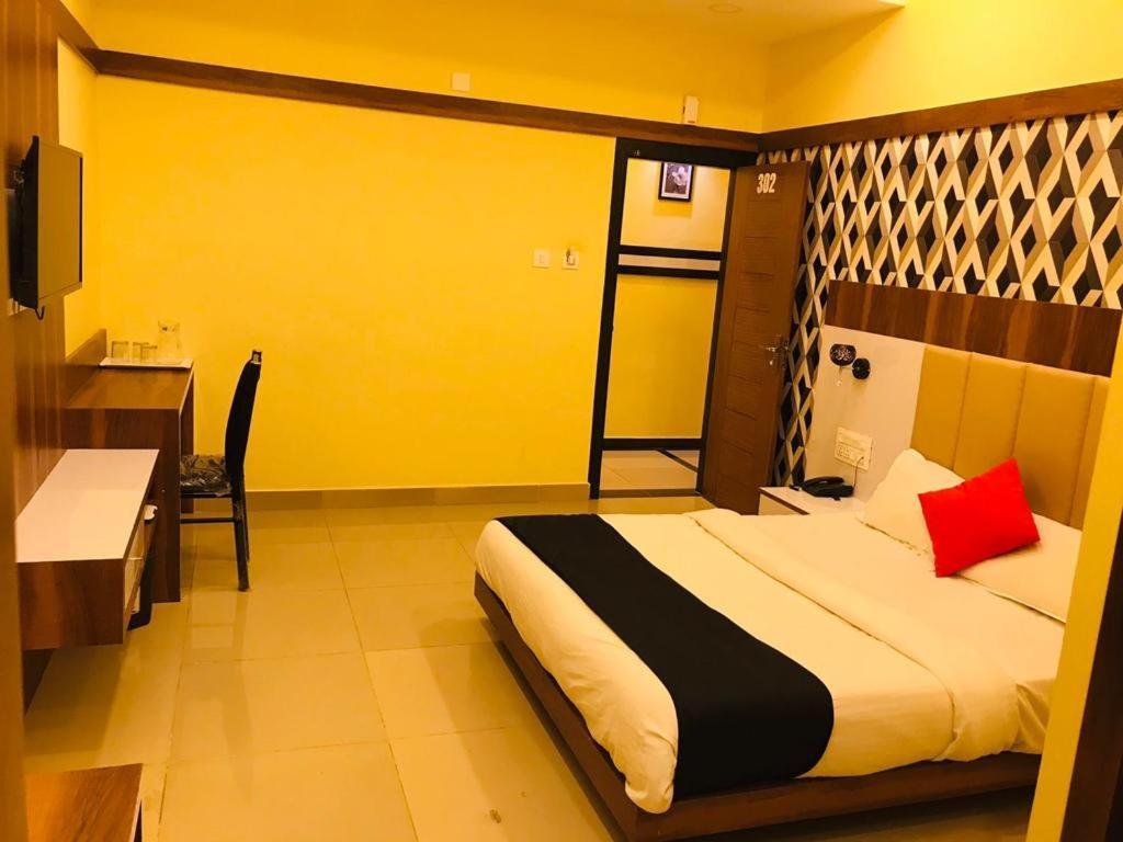 Hotel Keerthana Puttur Puttur (Karnataka) Exterior foto